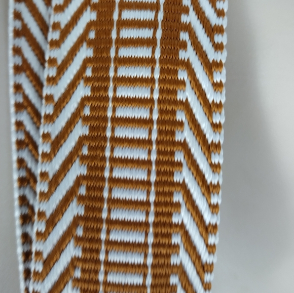 CLUCI Crossbody Sling Bags for Women White Leather Travel And Strap Zip Up - Picture 6 of 15